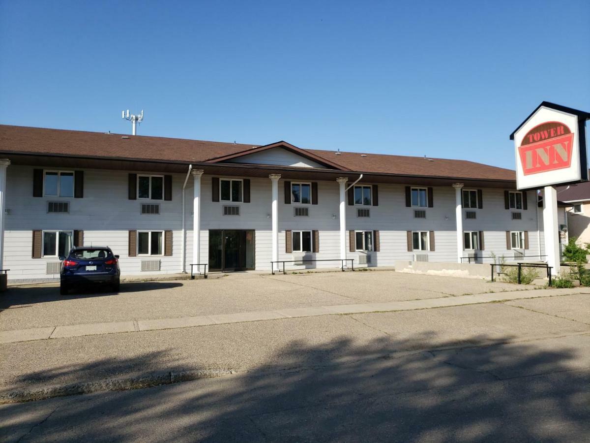 Tower Inn Estevan Zewnętrze zdjęcie